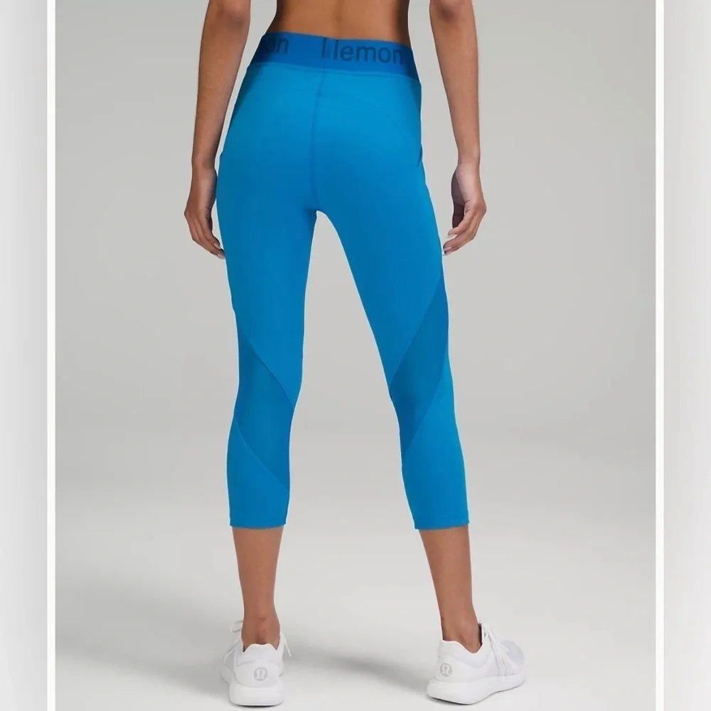 NWT Lululemon Athletica Logo Waistband High Rise Train Crop Leggings 21